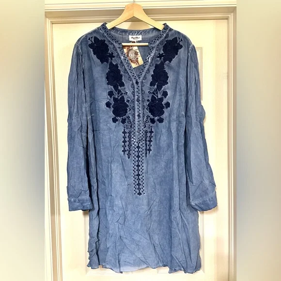 Angel Heart Boutique embroidered tunic dress - Picture 1 of 8